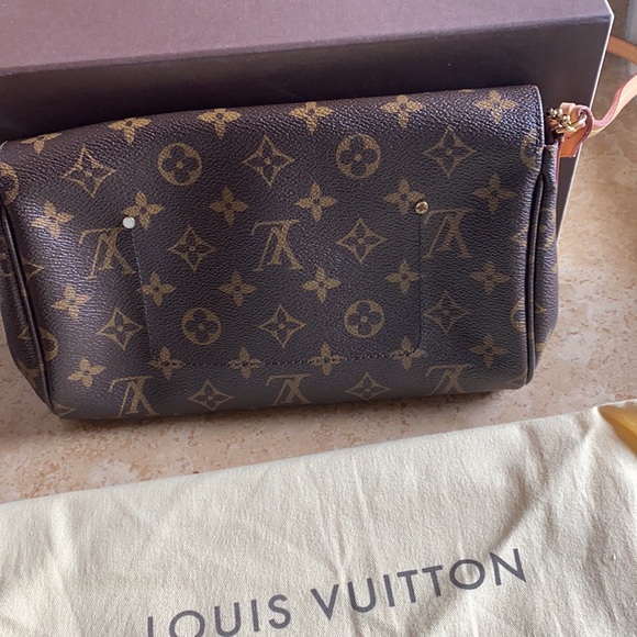 LV Authentic MM Favorite - Picture 7 of 11